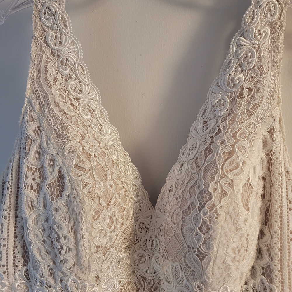 Allure Bridals Lace V-Neck Wedding Gown in Ivory